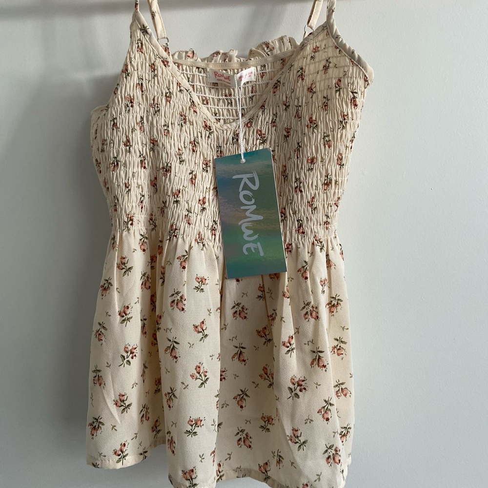 NWT ROMWE Top